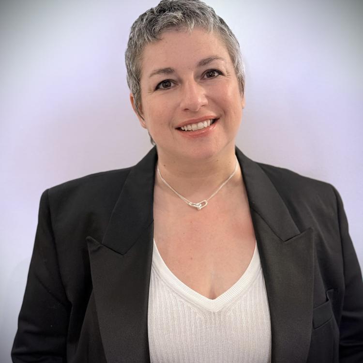 Profile picture for user shayna.solis@navteca.com